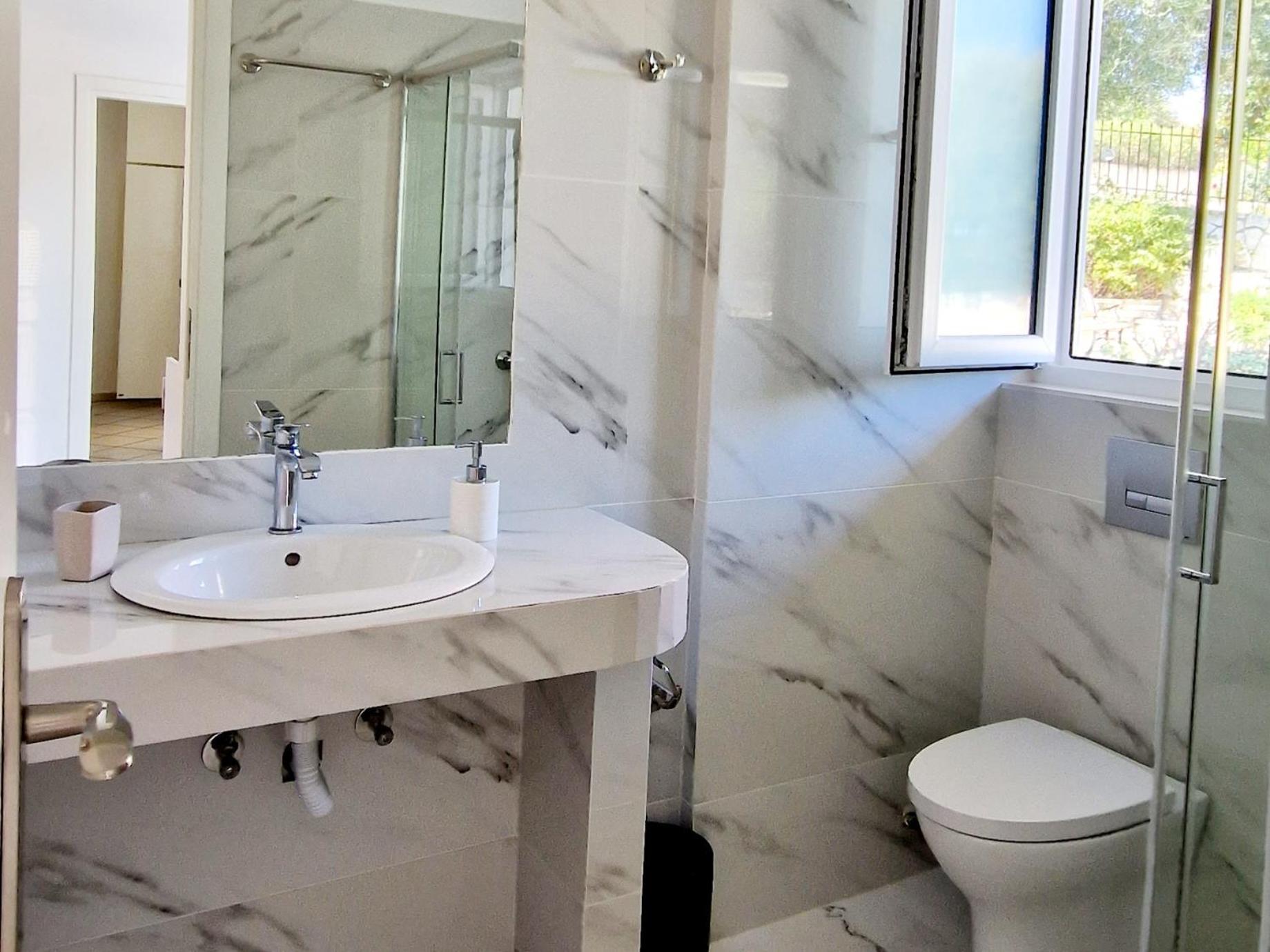 פיסקרדו Panorama Apartments Fiscardo מראה חיצוני תמונה
